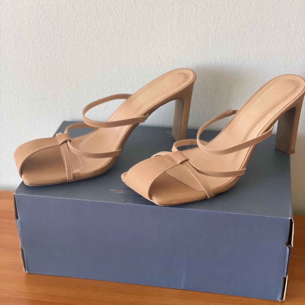 Tan unique Heels